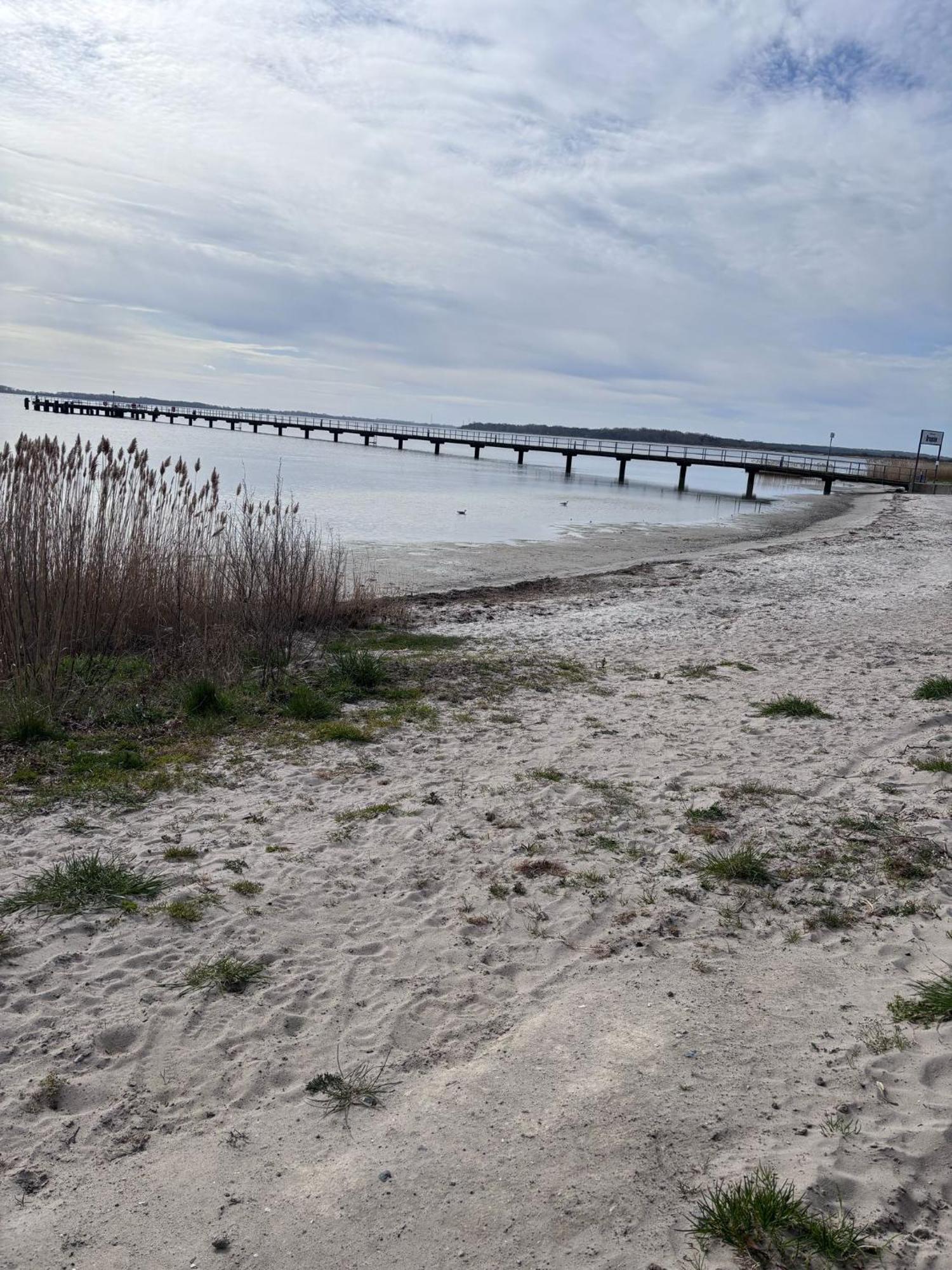 App 8O Grosser Tag Am Meer Mit Wasserblick Dranske Bagian luar foto